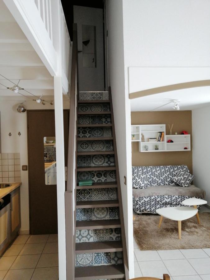 Sous Le Soleil De Provence Petite Maison Au Calme Et Tres Bien Equipee De 40M2 Avec Wifi -Jardin Prive-La Piscine Est Commune A La Residence Et Ouverte Du 1Er Mai Au 30 Septembre De 09H A 21H,En Juillet Et Aout Reservation Uniquement Du Samedi Au Sam Forcalqueiret Eksteriør billede