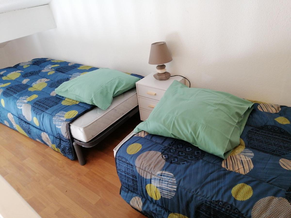 Sous Le Soleil De Provence Petite Maison Au Calme Et Tres Bien Equipee De 40M2 Avec Wifi -Jardin Prive-La Piscine Est Commune A La Residence Et Ouverte Du 1Er Mai Au 30 Septembre De 09H A 21H,En Juillet Et Aout Reservation Uniquement Du Samedi Au Sam Forcalqueiret Eksteriør billede